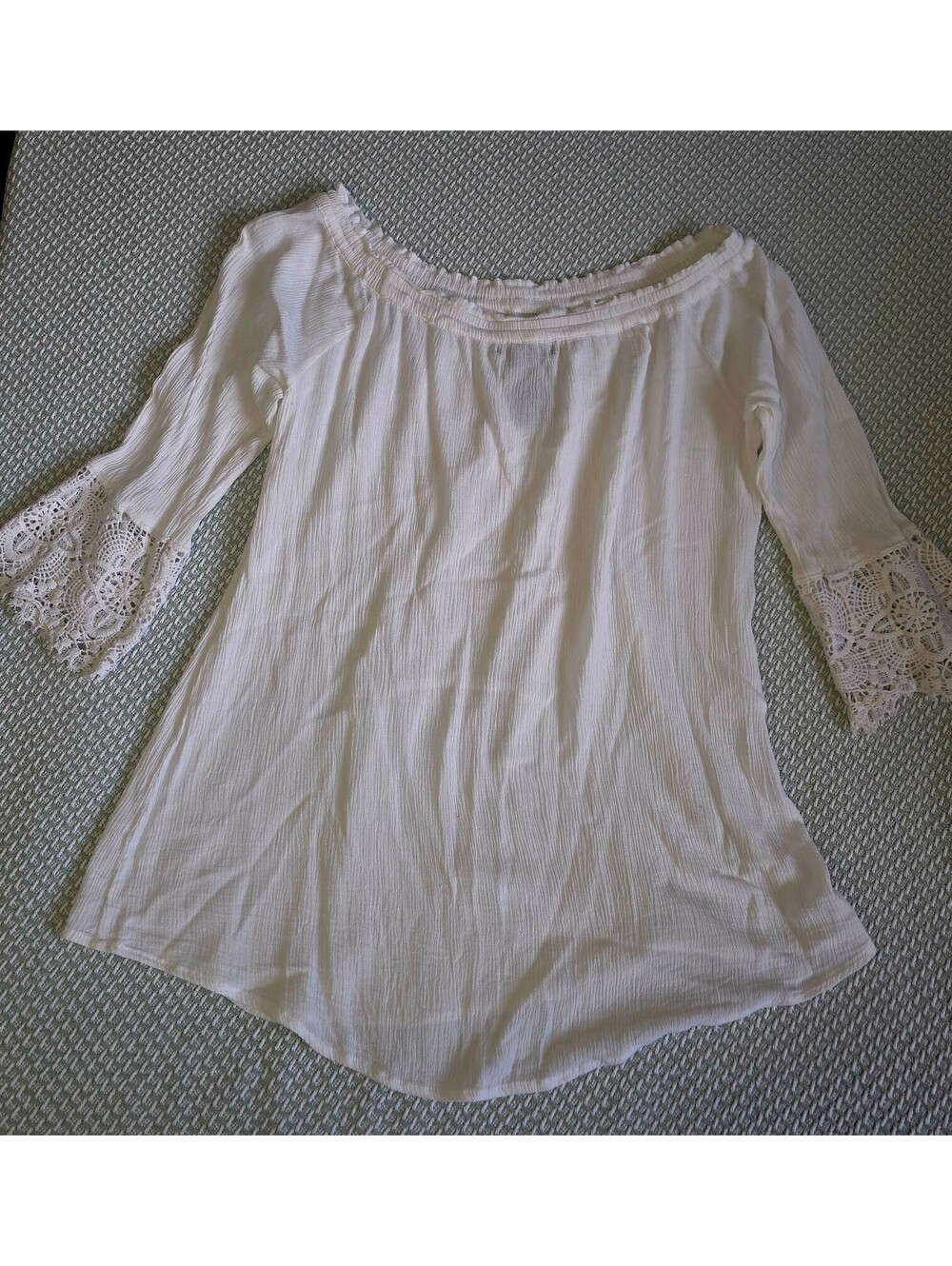 Chelsea and Theodore off the shoulder white blouse size small